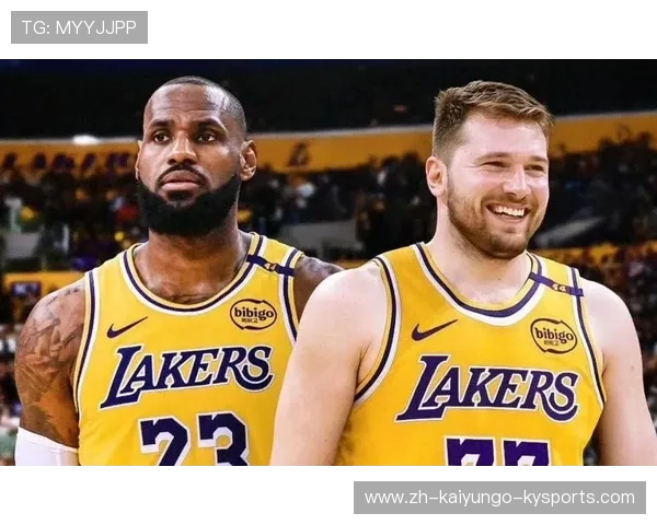 NBA球星私下合影曝光：场上对手场下朋友的真实写照